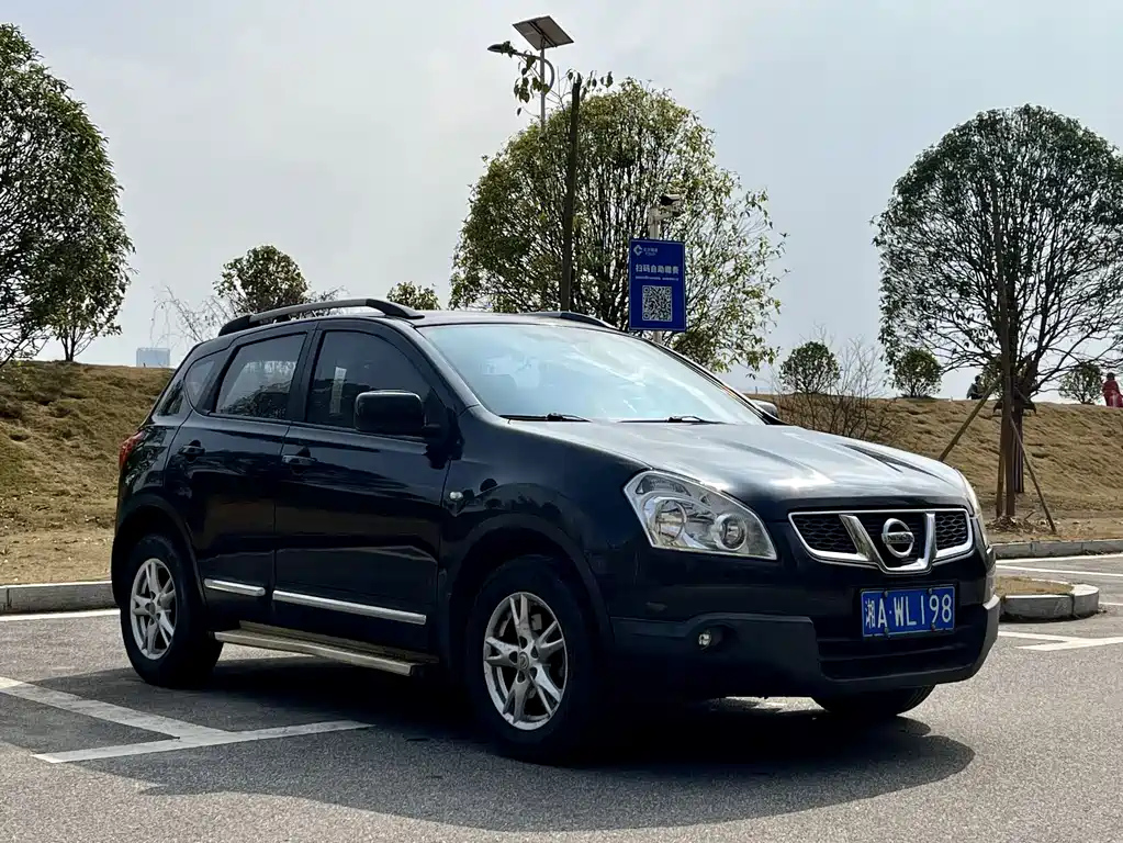 NISSAN QASHQAI 2014