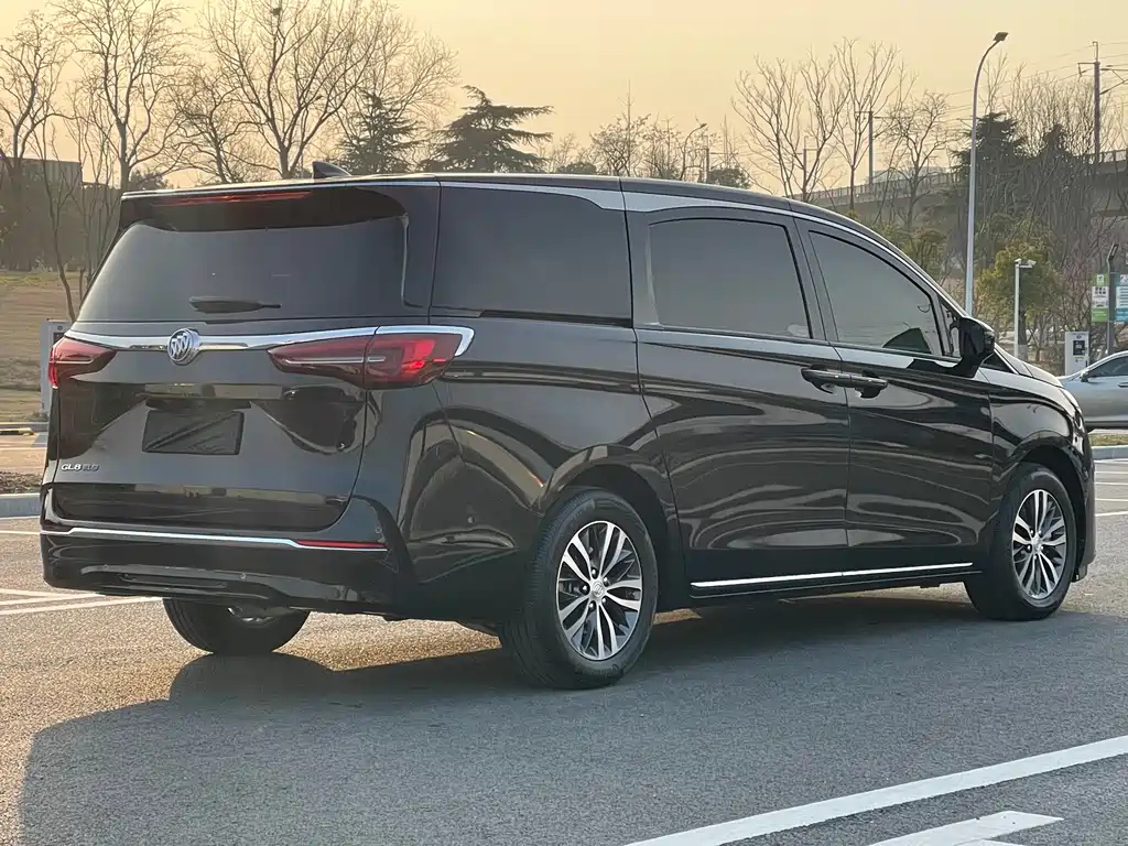 BUICK GL8 2023