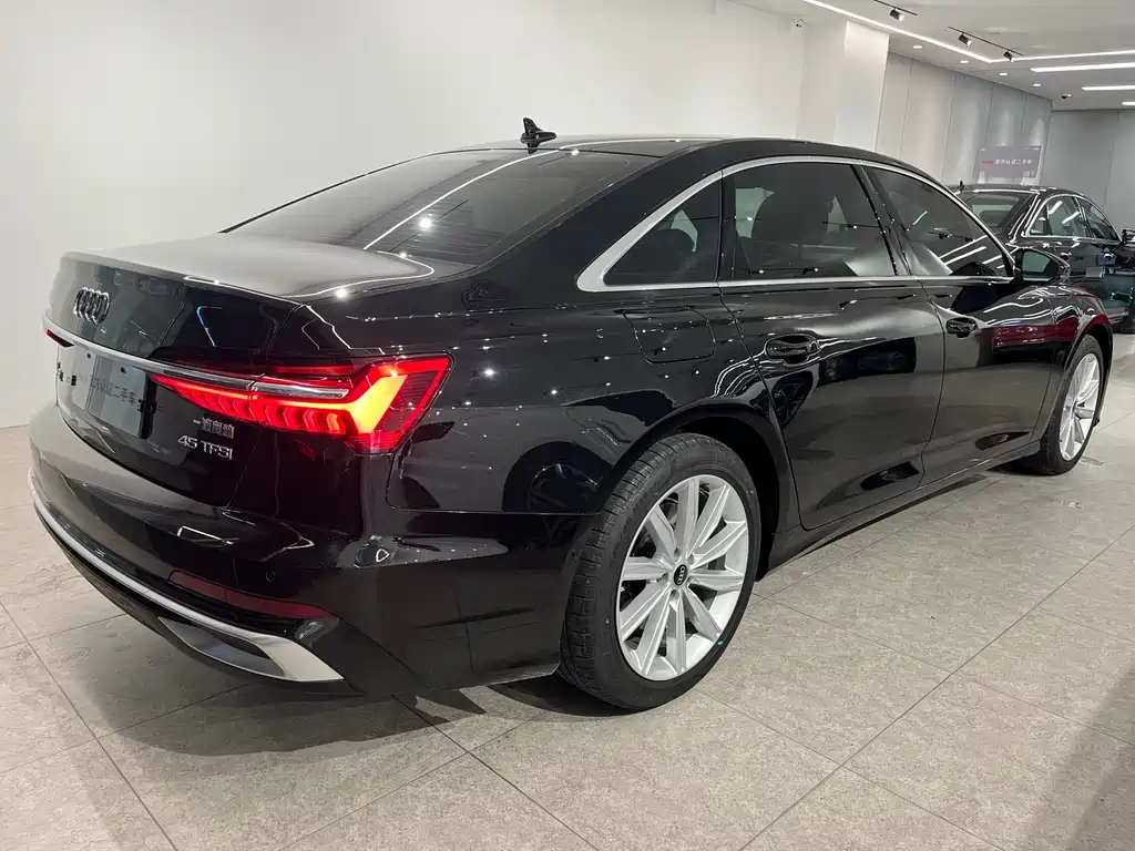 AUDI A6L 2023