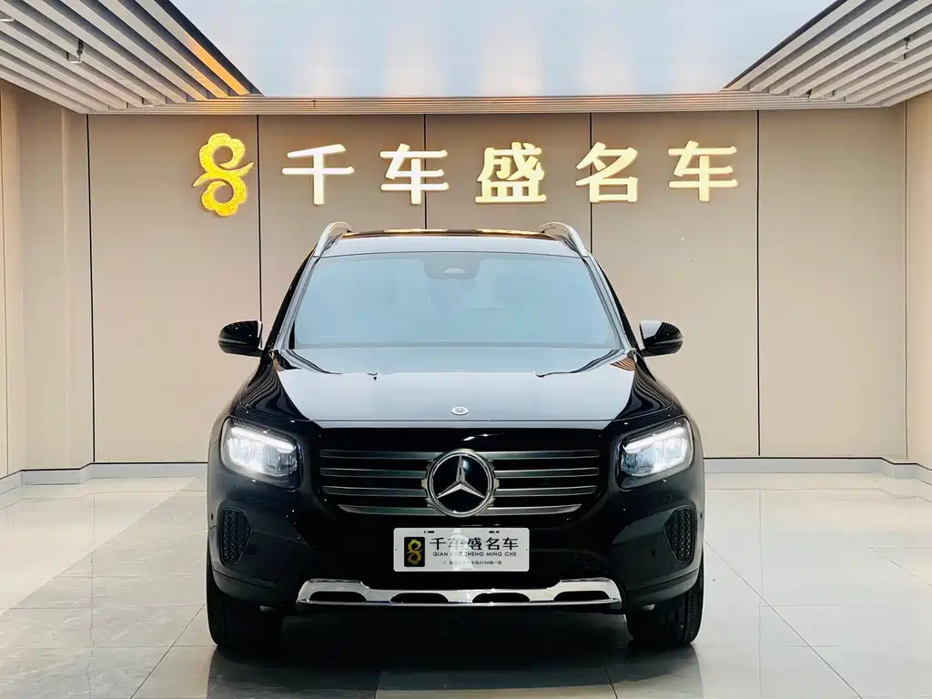 MERCEDES BENZ GLB 2023