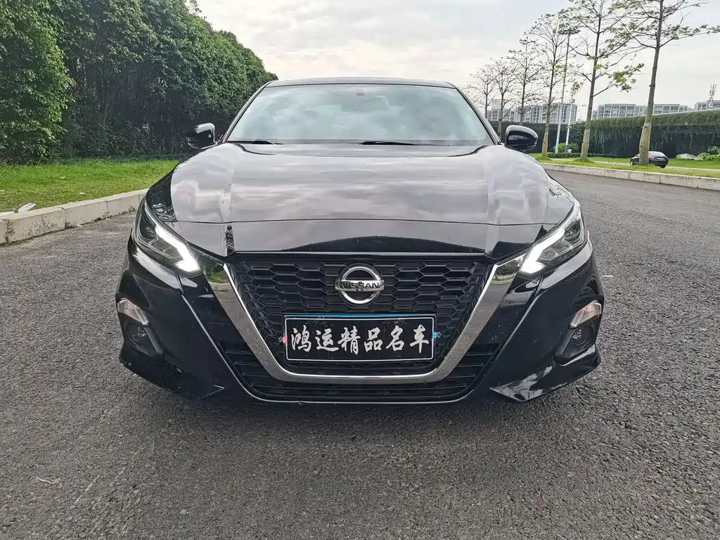 NISSAN TEANA 2019