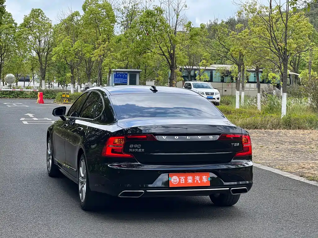 VOLVO S90 2020