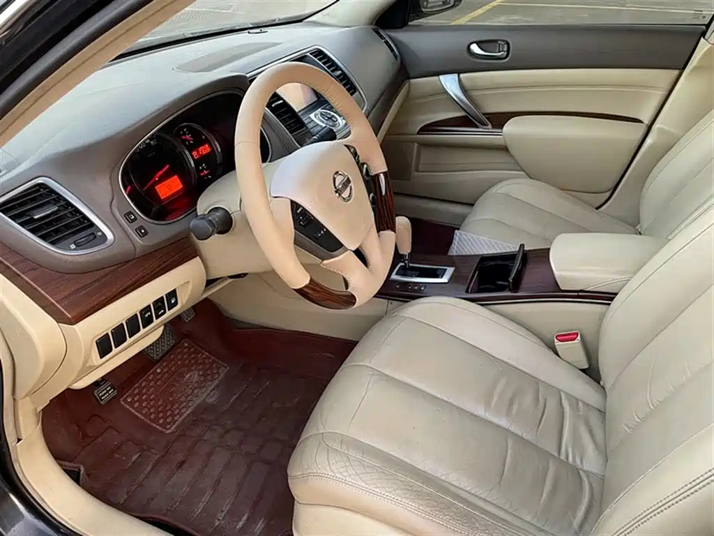 NISSAN TEANA 2009