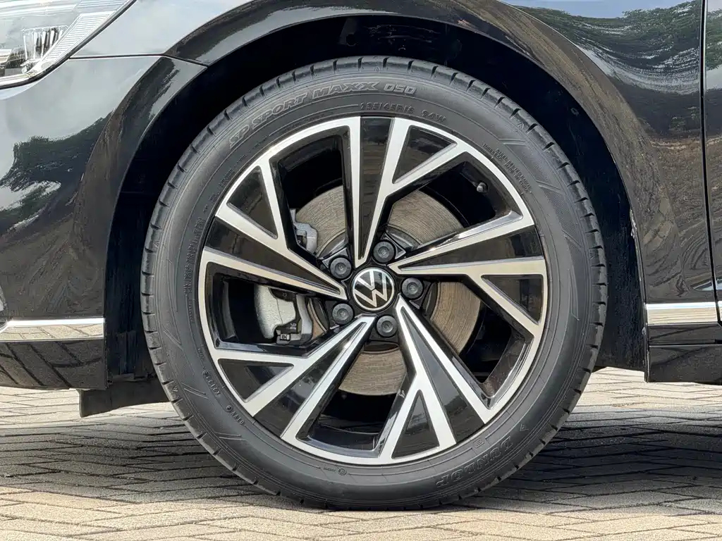 VOLKSWAGEN MAGOTAN 2022