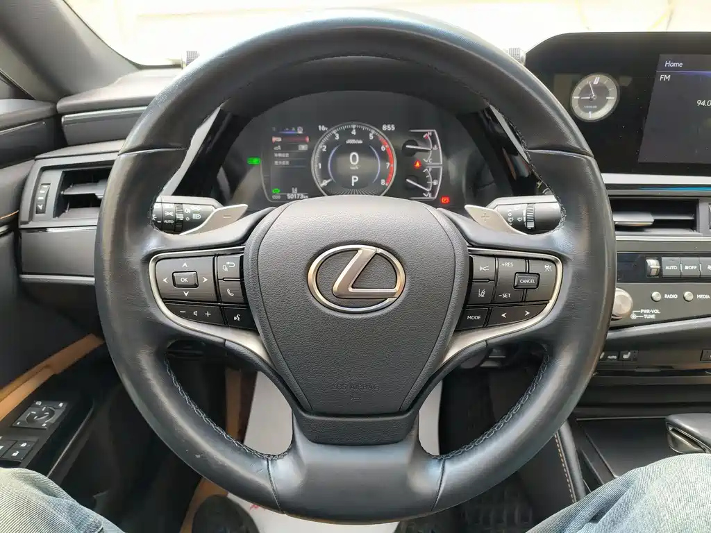 LEXUS ES 2022