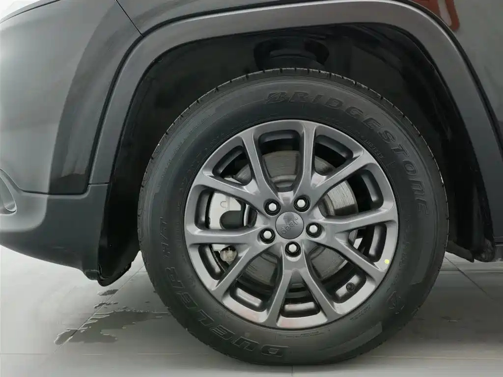 JEEP CHEROKEE 2020
