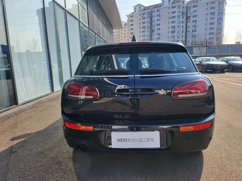 MINI CLUBMAN 2022