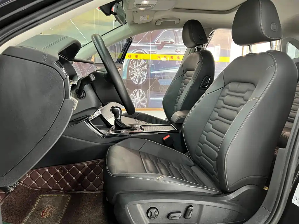 VOLKSWAGEN PASSAT 2021