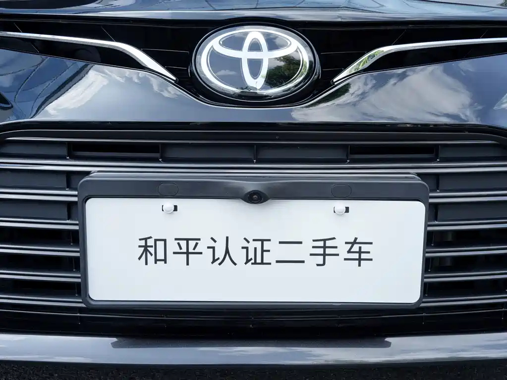 TOYOTA CAMRY 2021