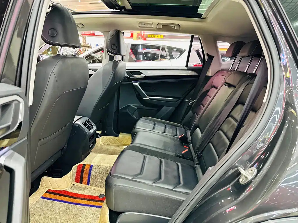 VOLKSWAGEN TAYRON 2020