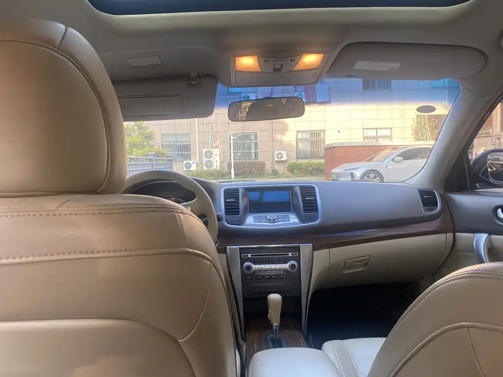 NISSAN TEANA 2012