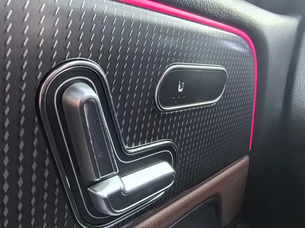 MERCEDES BENZ GLB 2022