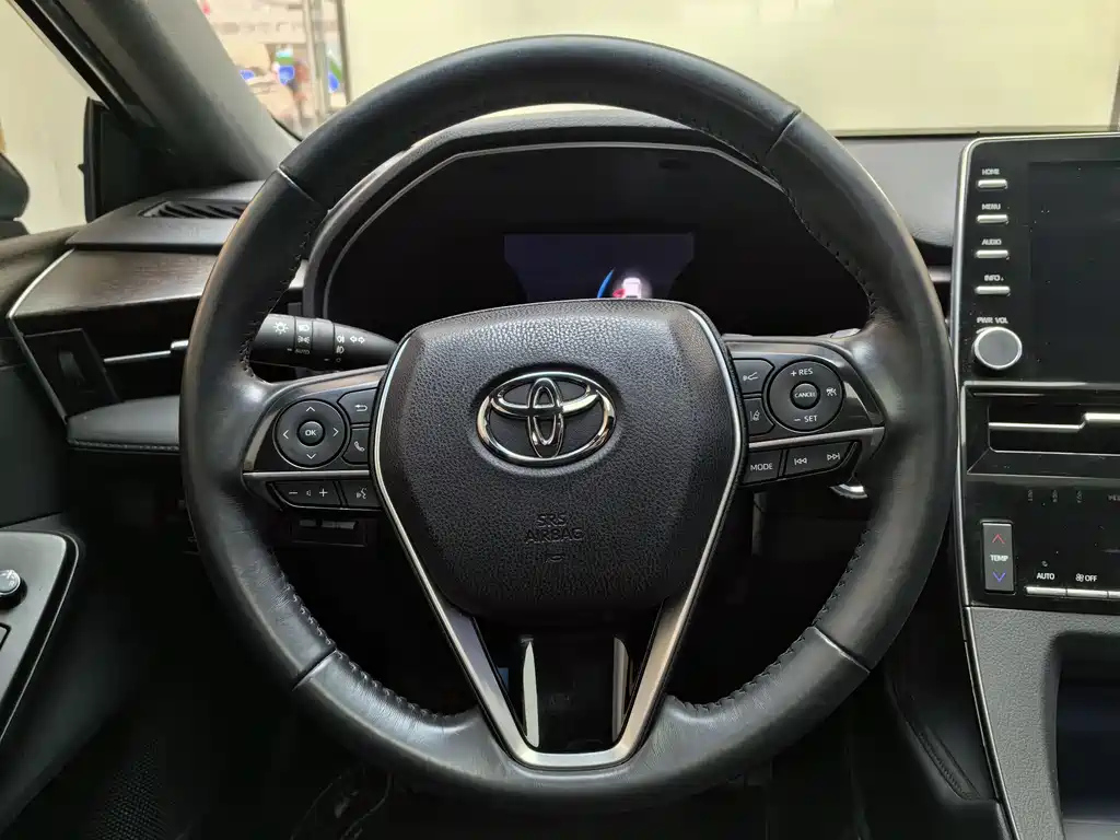 TOYOTA AVALON 2021