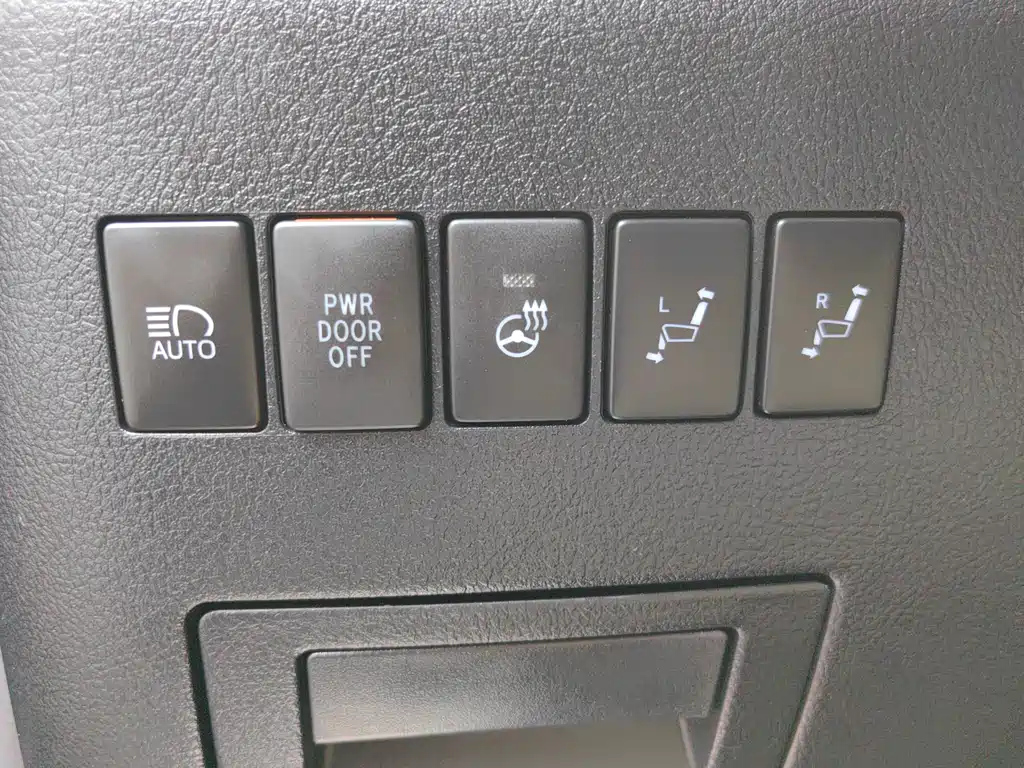 TOYOTA ALPHARD 2019