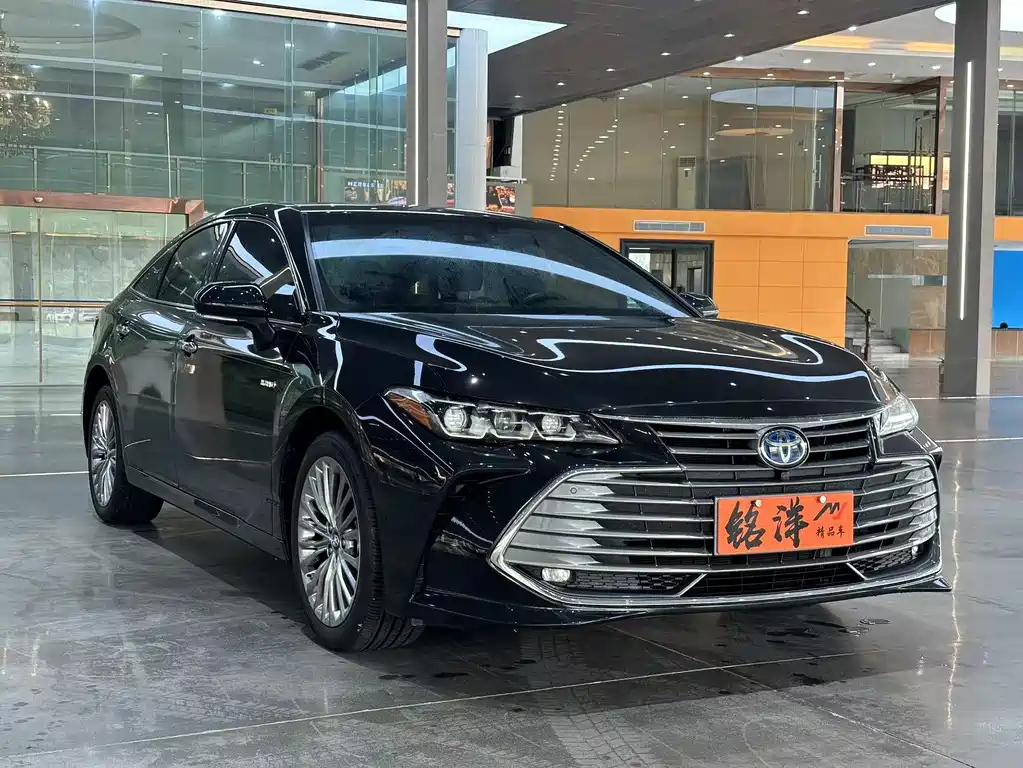 TOYOTA AVALON 2020