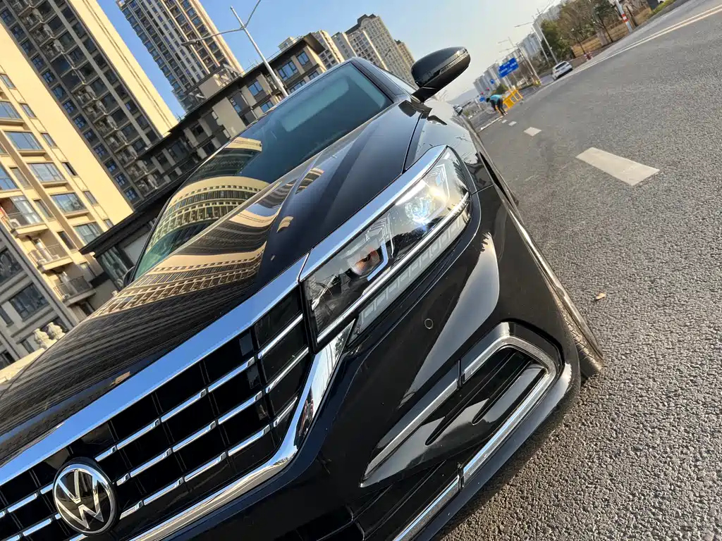 VOLKSWAGEN PASSAT 2021