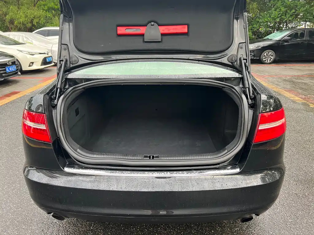 AUDI A6L 2011