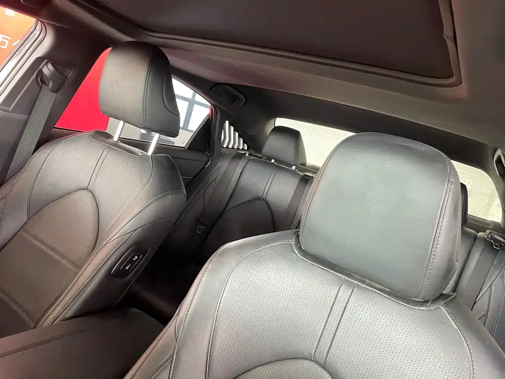 TOYOTA AVALON 2020