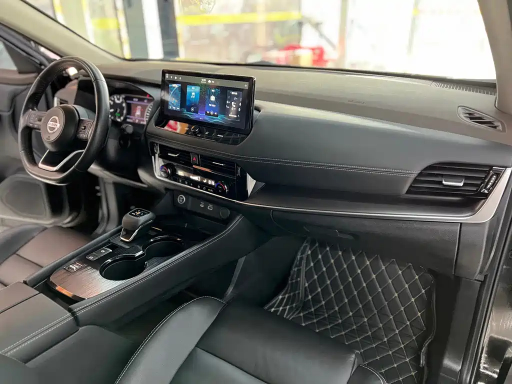 NISSAN X-TRAIL 2022