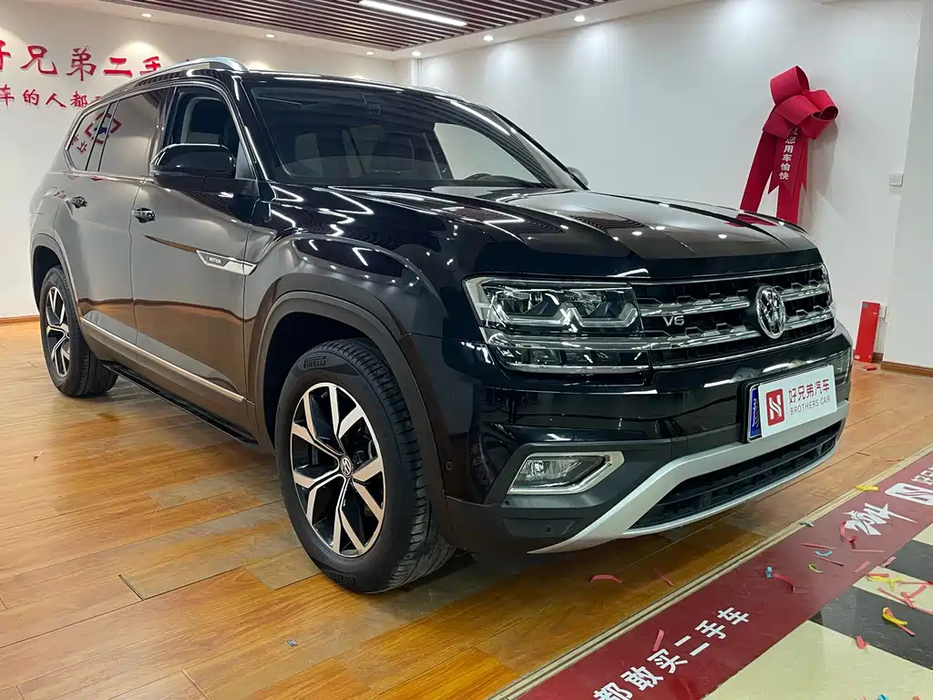 VOLKSWAGEN TOURAN 2021