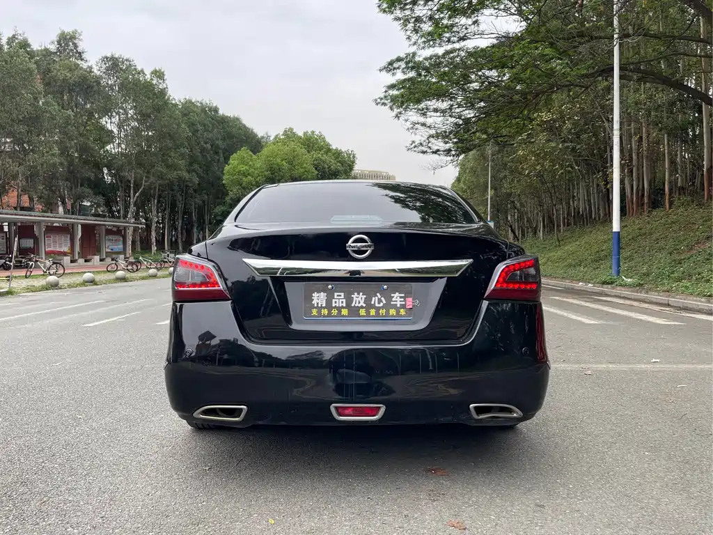 NISSAN TEANA 2015