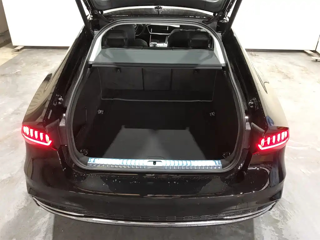 AUDI A7 2024