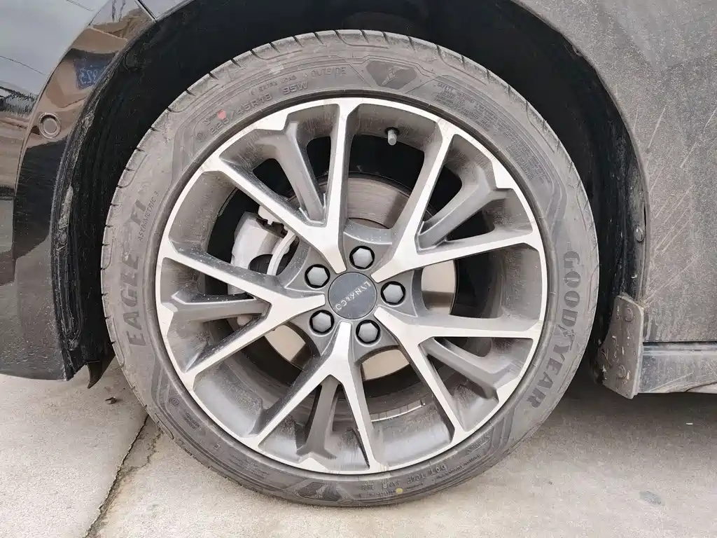 LYNK&CO 03 2020