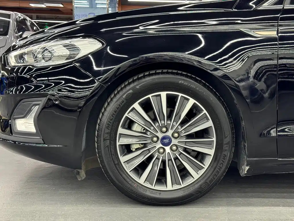FORD MONDEO 2022