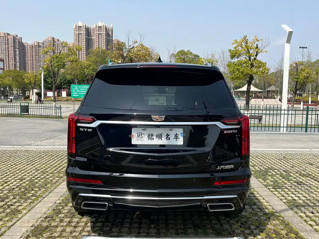 CADILLAC XT6 2021