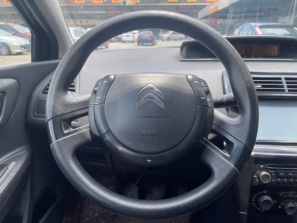 CITROEN C-QUATRE 2013