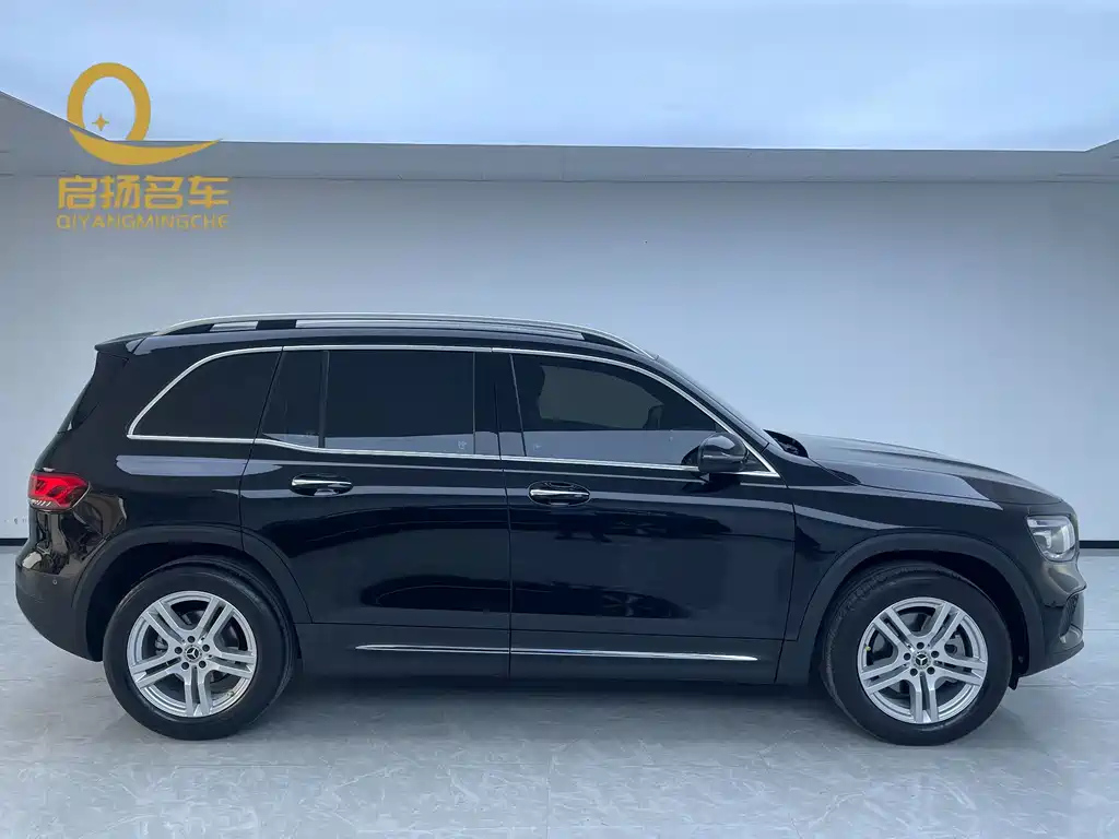 MERCEDES BENZ GLB 2022