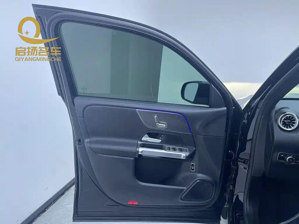 MERCEDES BENZ GLB 2022