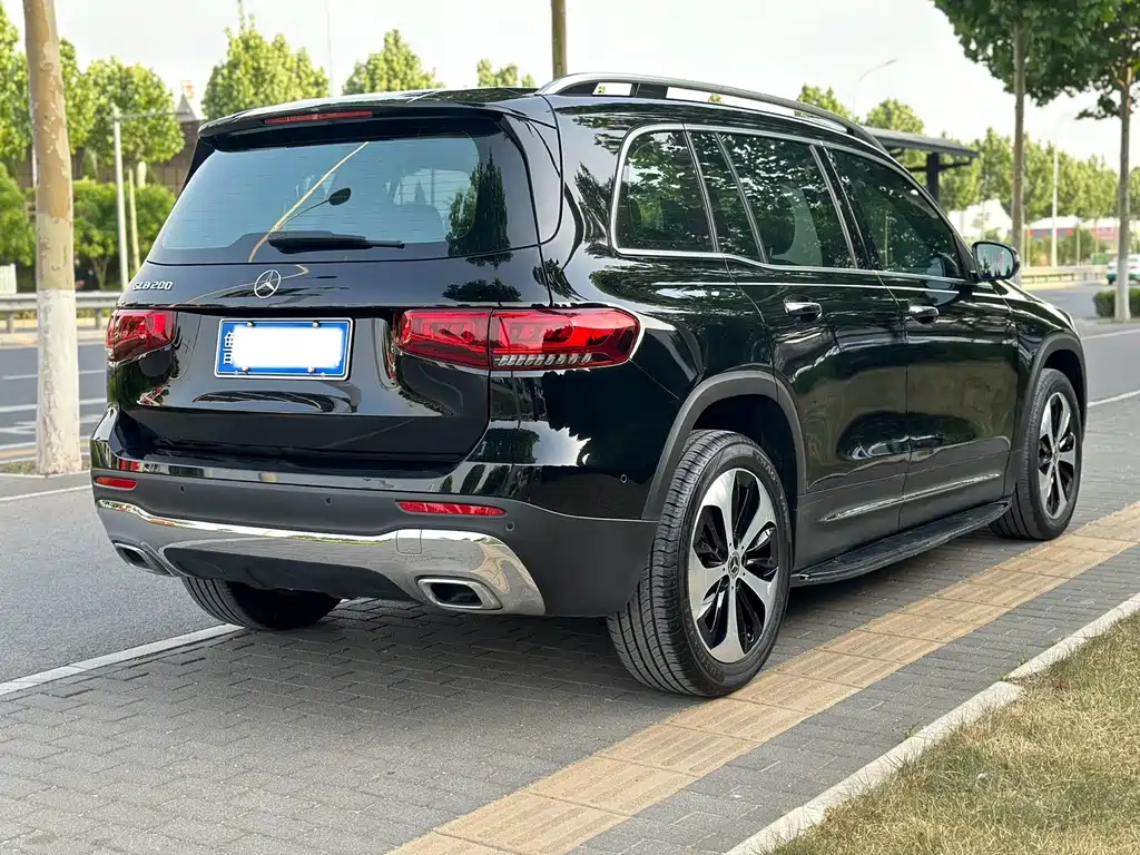 MERCEDES BENZ GLB 2021