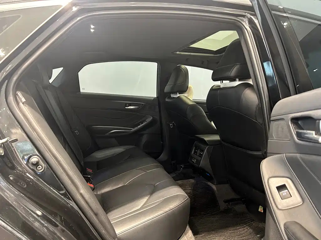 TOYOTA AVALON 2023