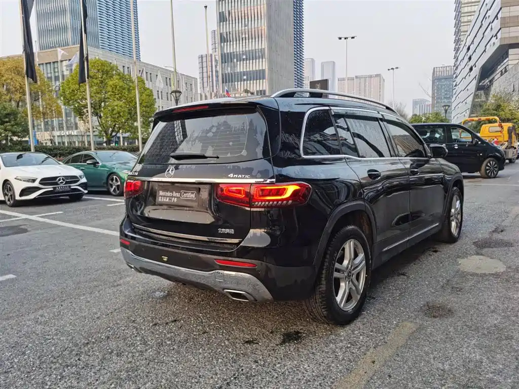 MERCEDES BENZ GLB 2022
