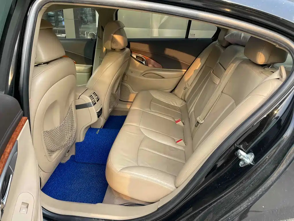 BUICK LACROSSE 2011