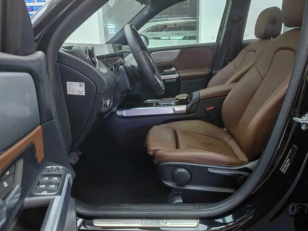 MERCEDES BENZ GLB 2021
