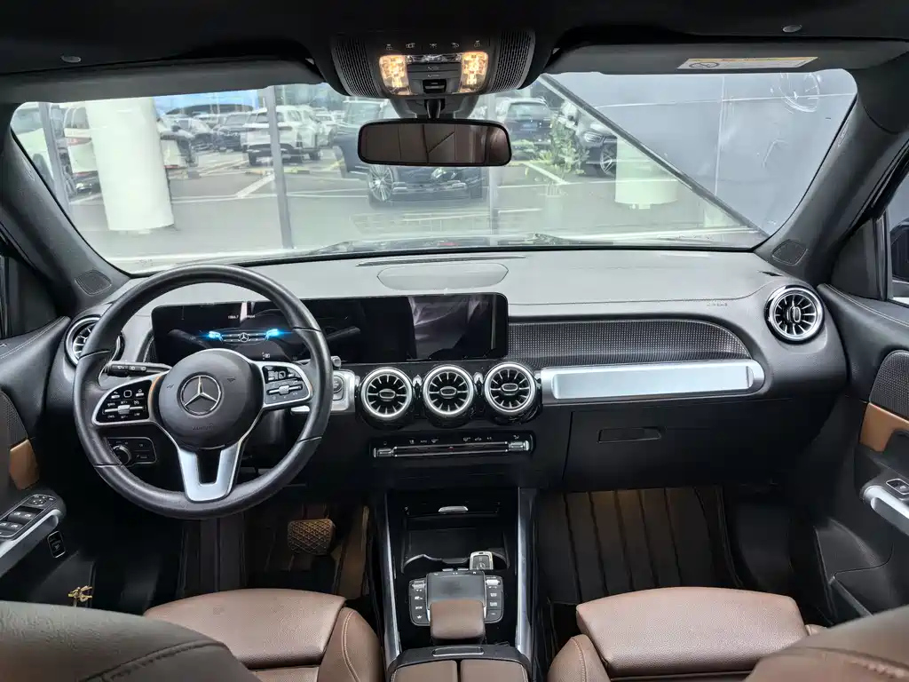 MERCEDES BENZ GLB 2021