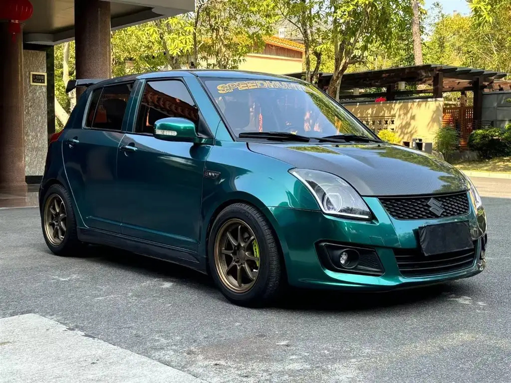 SUZUKI SWIFT 2016