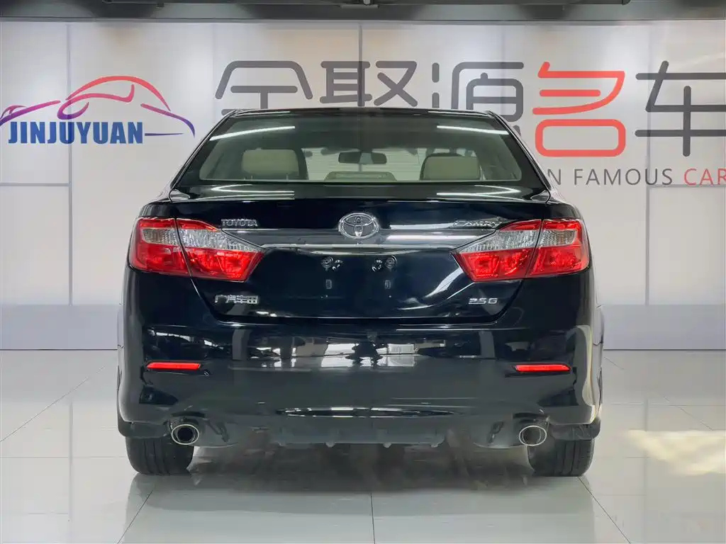 TOYOTA CAMRY 2013