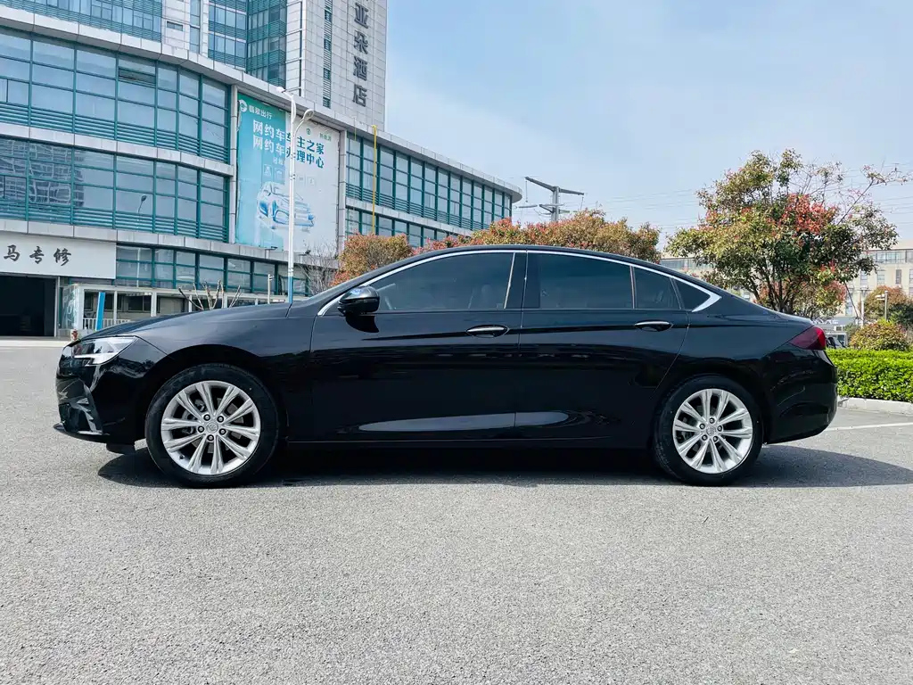 BUICK REGAL 2022