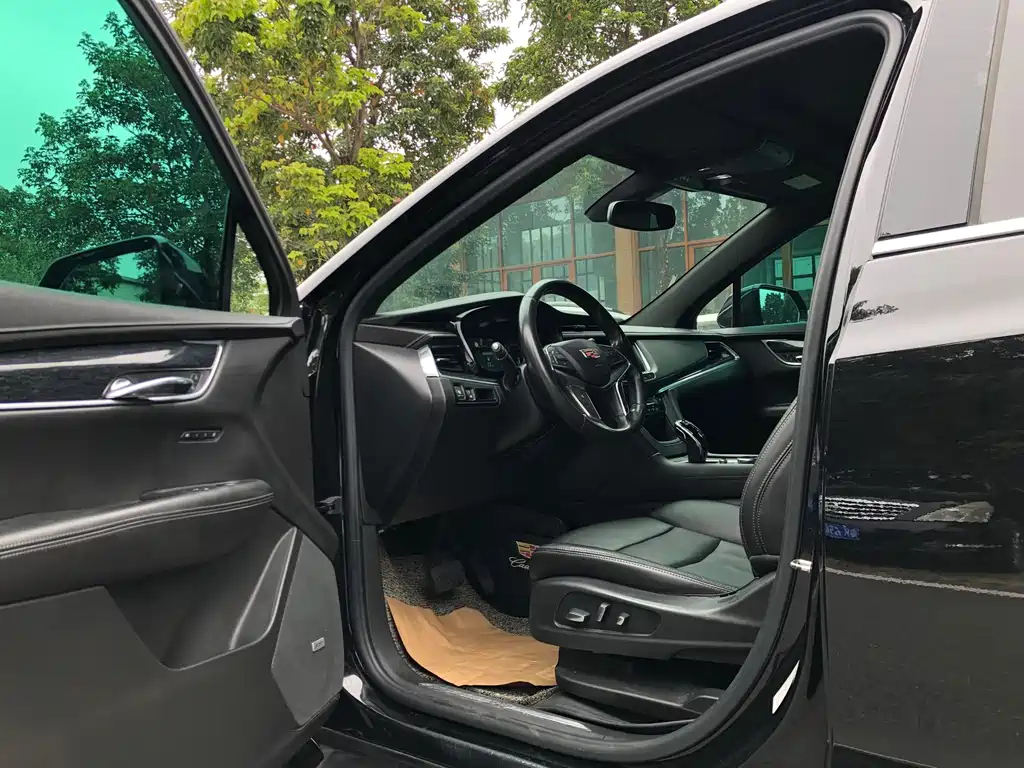 CADILLAC XT5 2020