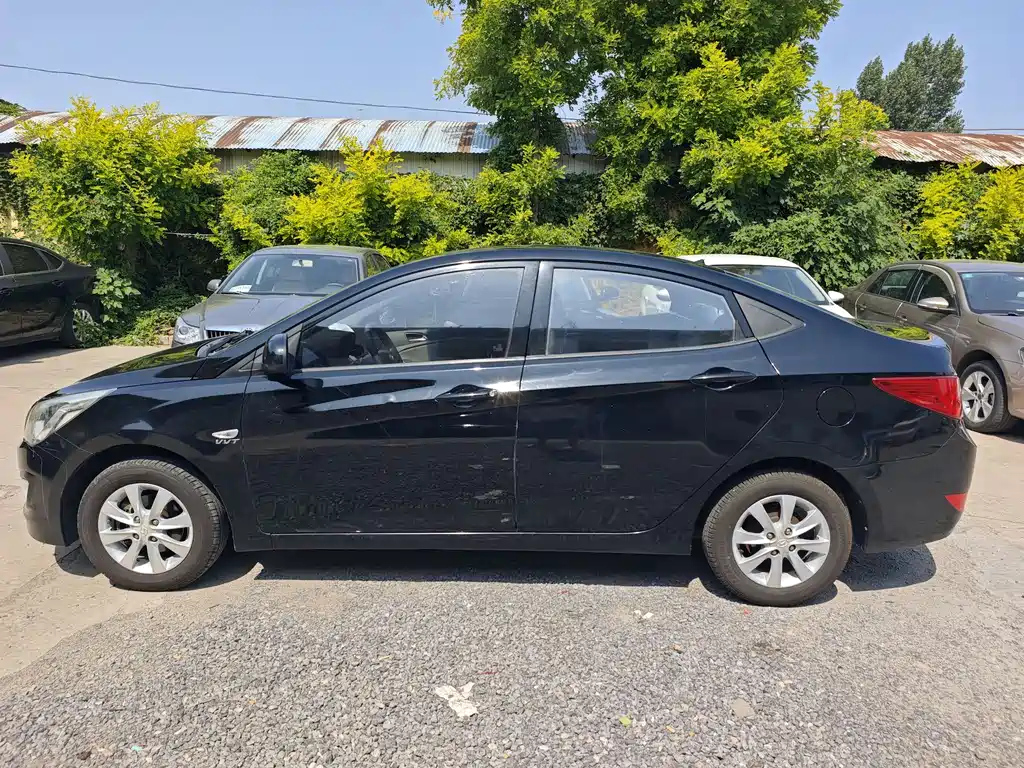 HYUNDAI RENA 2014