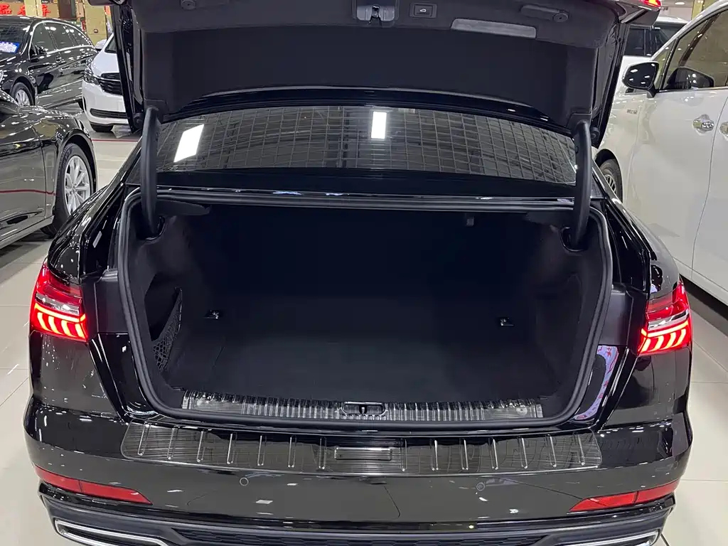AUDI A6L 2021