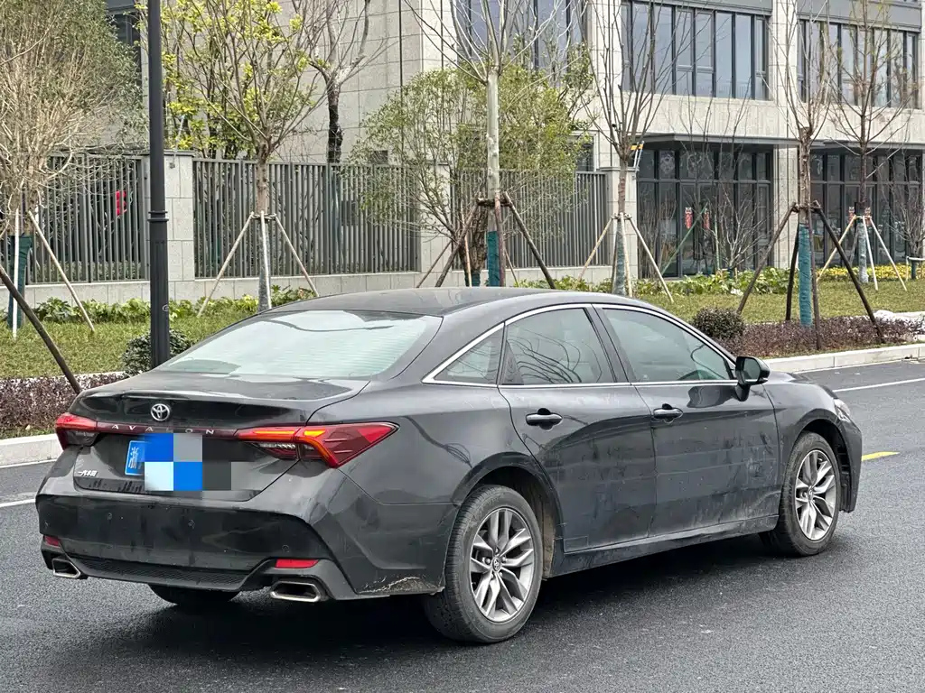 TOYOTA AVALON 2020