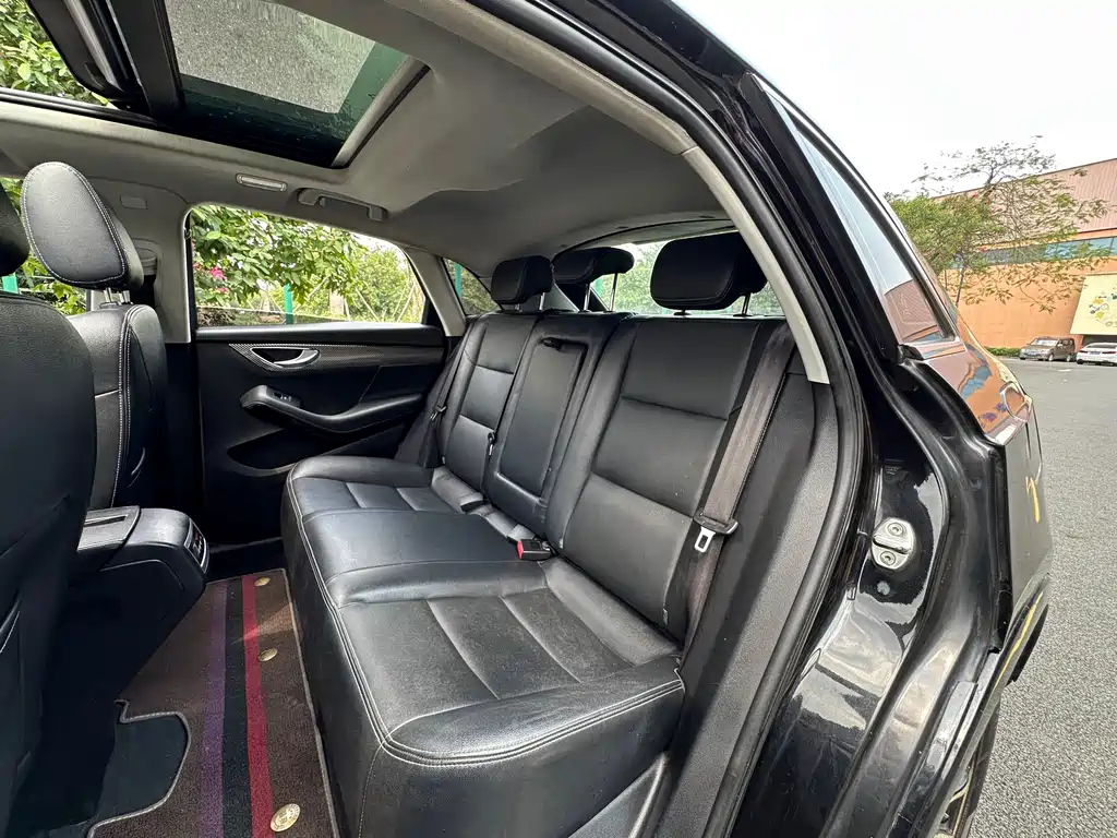 ZOTYE SR7 2016