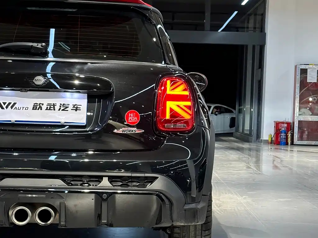 MINI JCW 2023
