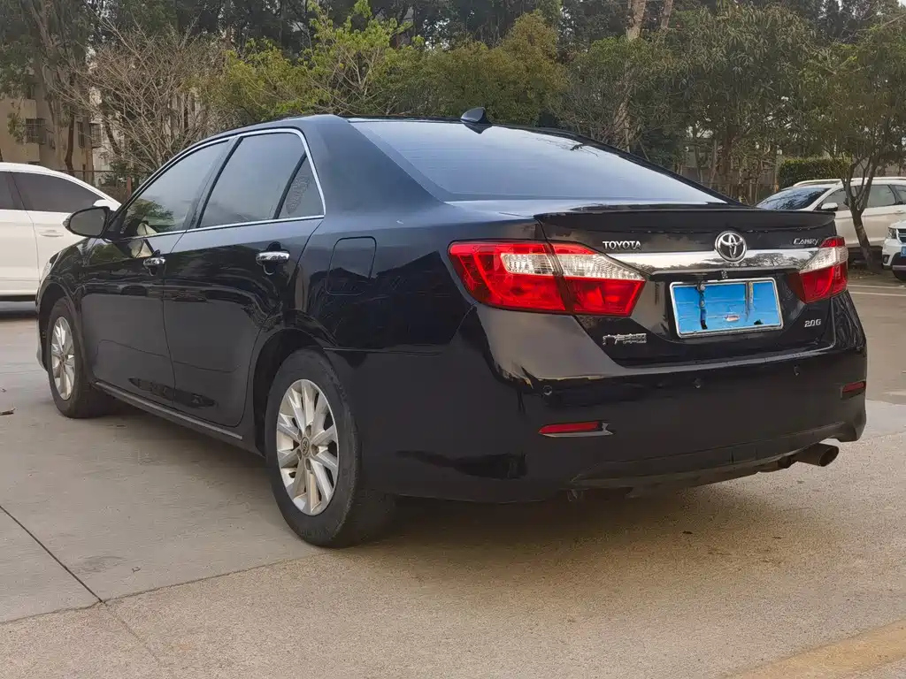 TOYOTA CAMRY 2014