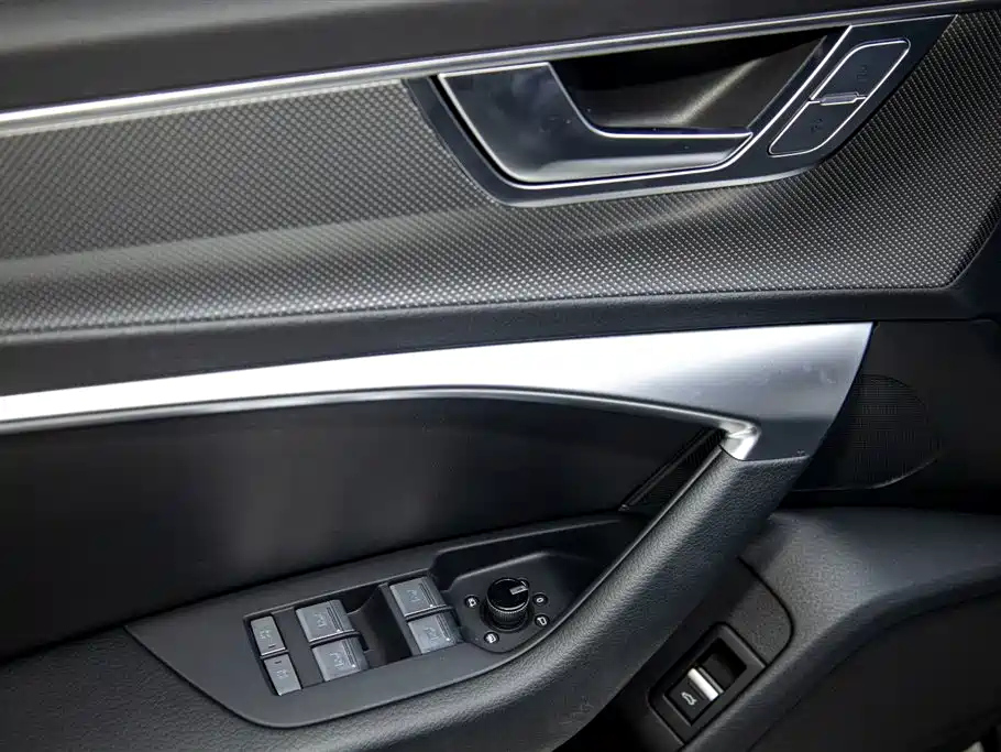 AUDI A6L 2023