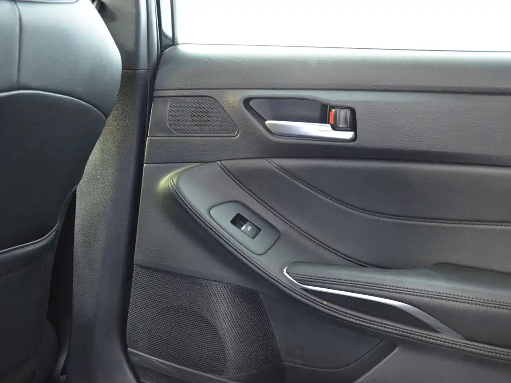 TOYOTA AVALON 2021